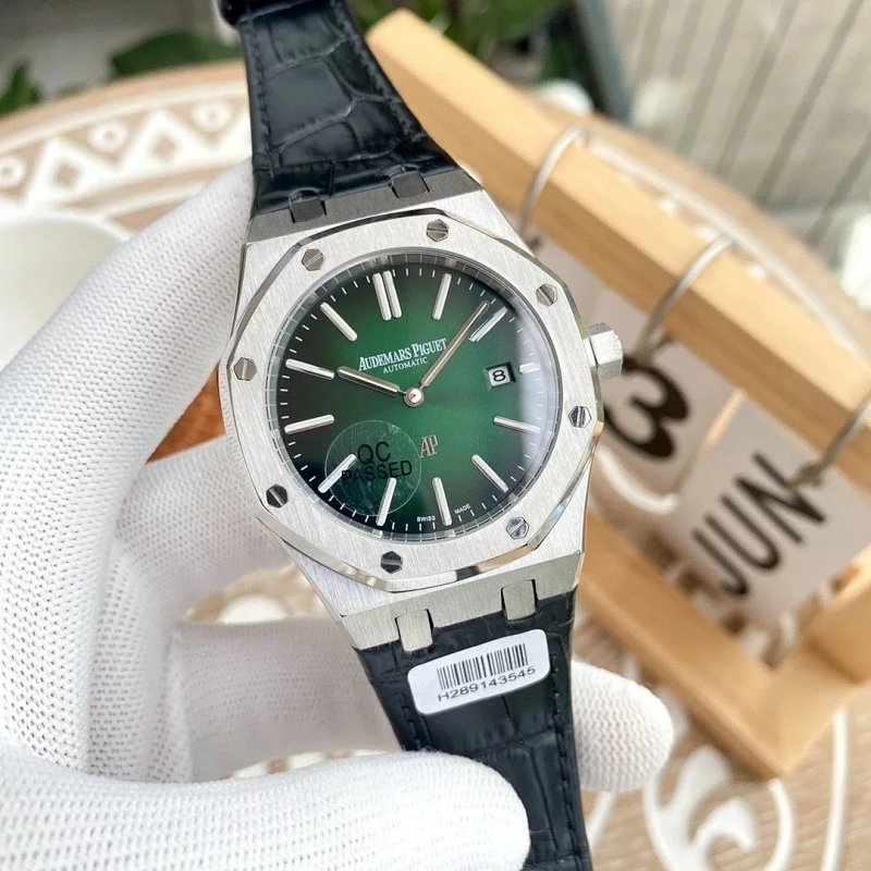 Watch from Erlaobiao