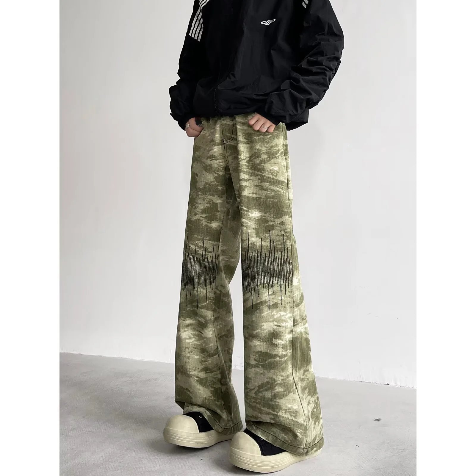 Digital Pionker Camo Wave Print Wide-Leg Pants Army Green