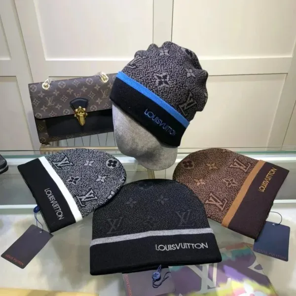Louis Vuitton Monogram Knit Beanie Black/Blue - 7