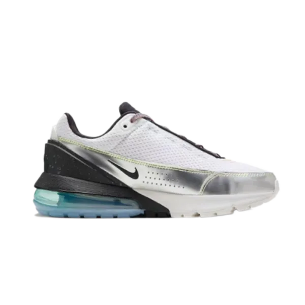 Nike Air Max 270 React Pink and Mint Sneakers - 10