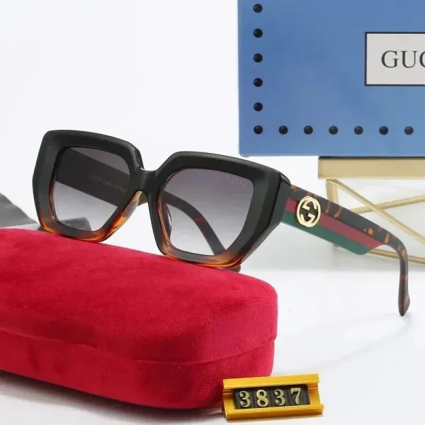 Gucci GG0741S Square Frame Tortoiseshell Gradient Sunglasses - 1