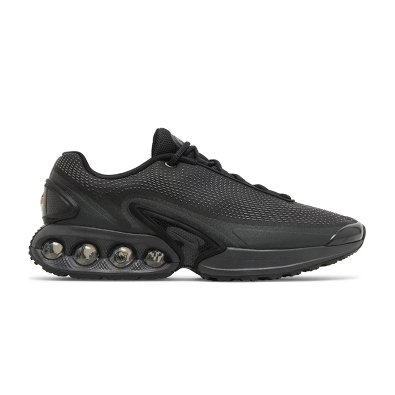 Nike Shox R4 Black Sneakers - 2