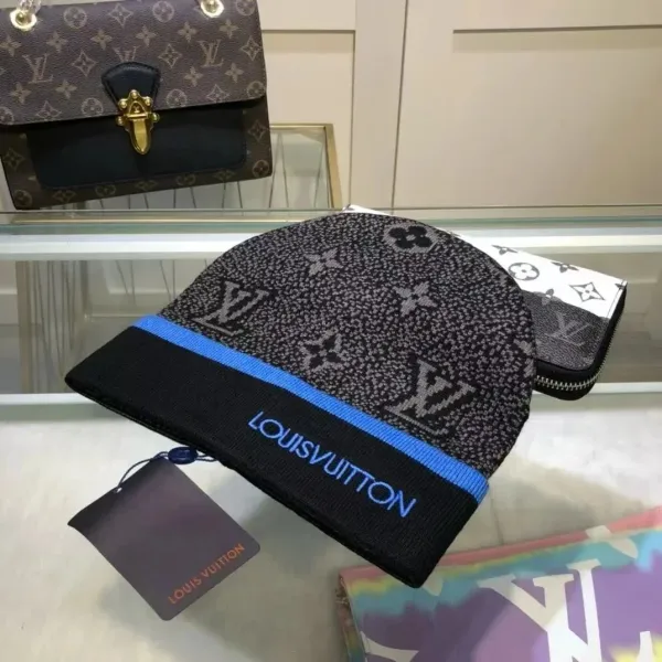 Louis Vuitton Monogram Knit Beanie Black/Blue - 1