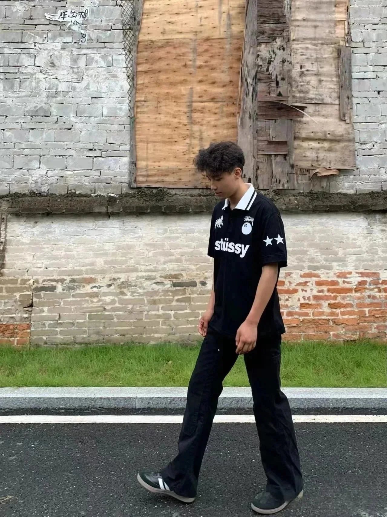 Gallery Dept. Spiral Typography Black T-Shirt - 5