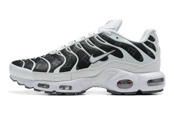 Nike Air Max Plus Black/Orange/Blue Sneakers - 20