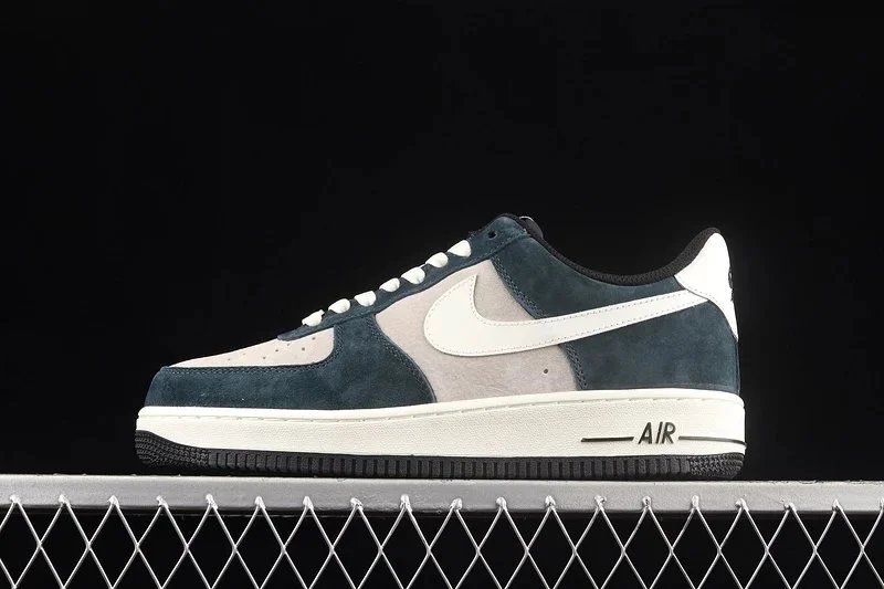 Nike Air Force 1 Low 'Desert' Sneakers - 23
