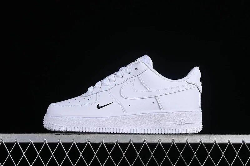 Nike Air Force 1 Low 'Desert' Sneakers - 17
