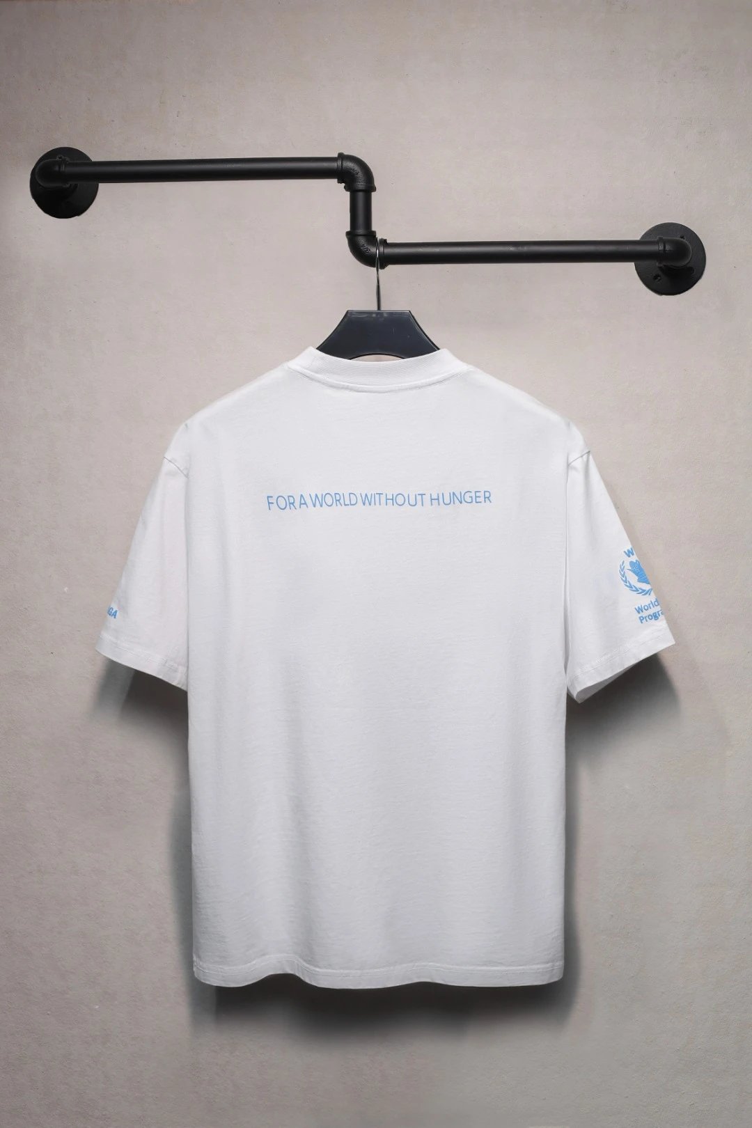 Off-White Wave Logo Black T-Shirt - 41