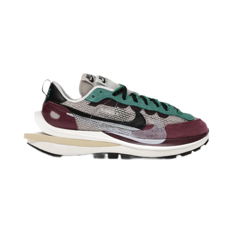 Nike x Sacai VaporWaffle Black/White Sneakers - 11