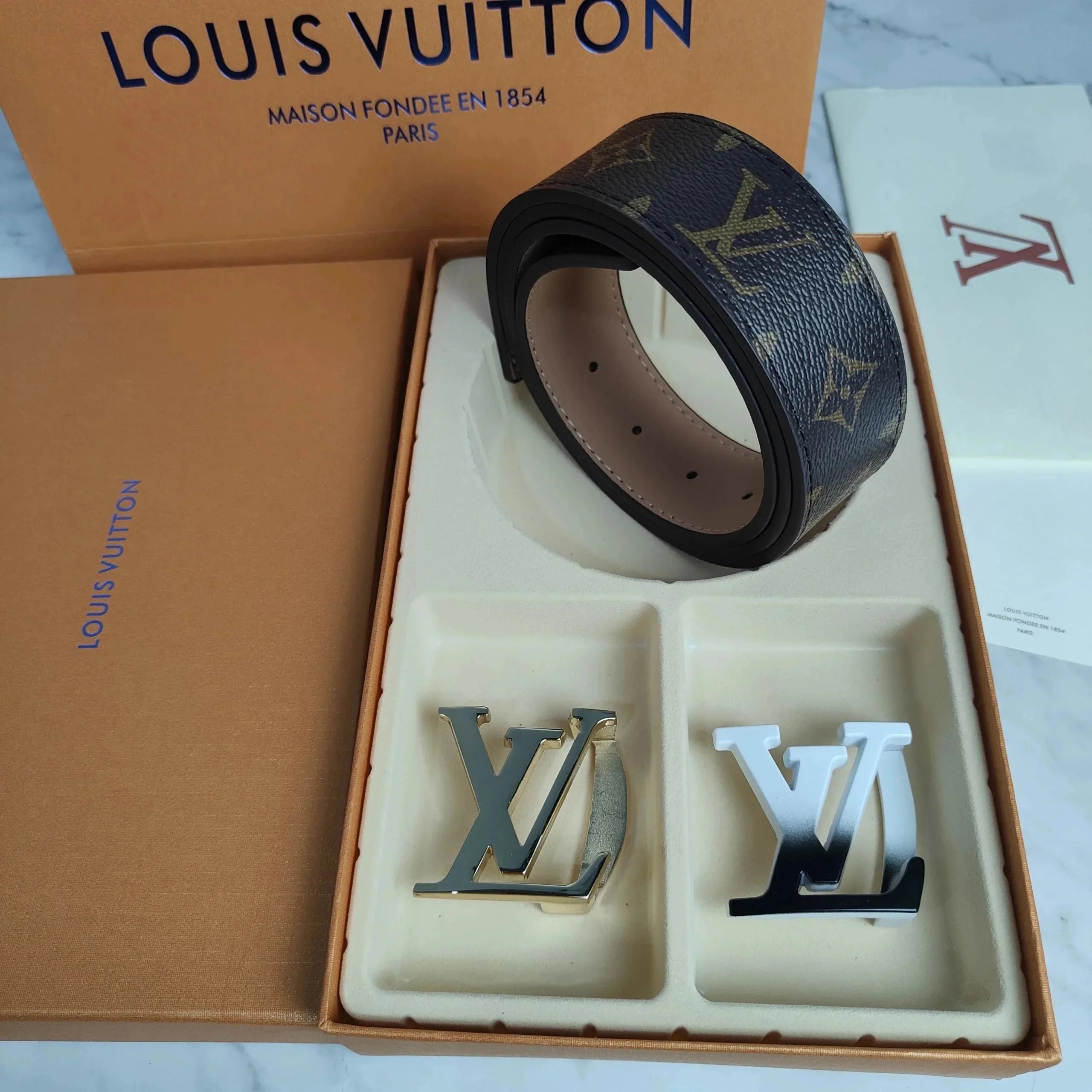 Louis Vuitton Damier Azur Reversible Belt with Interchangeable LV Buckles White/Gray Leather Belt - 6