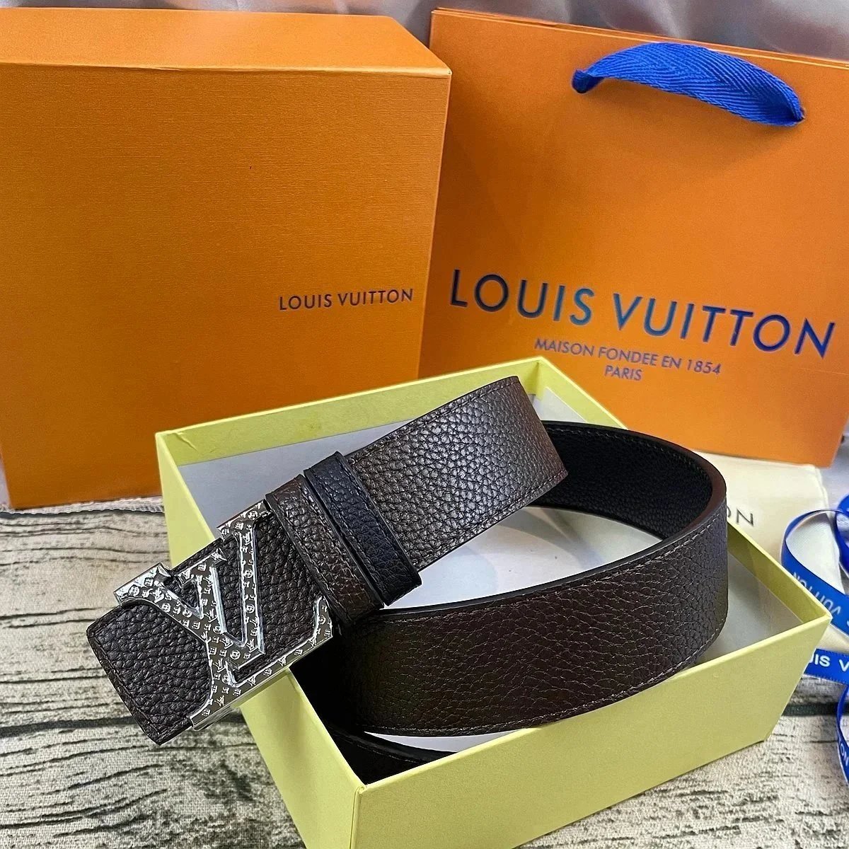 Louis Vuitton LV Initiales Belt Brown Leather Belt