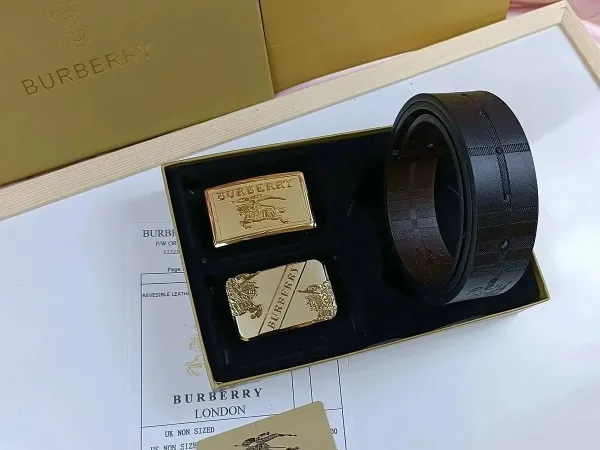 Burberry Reversible Leather Belt with Equestrian Knight Buckle Black/Gold - 4