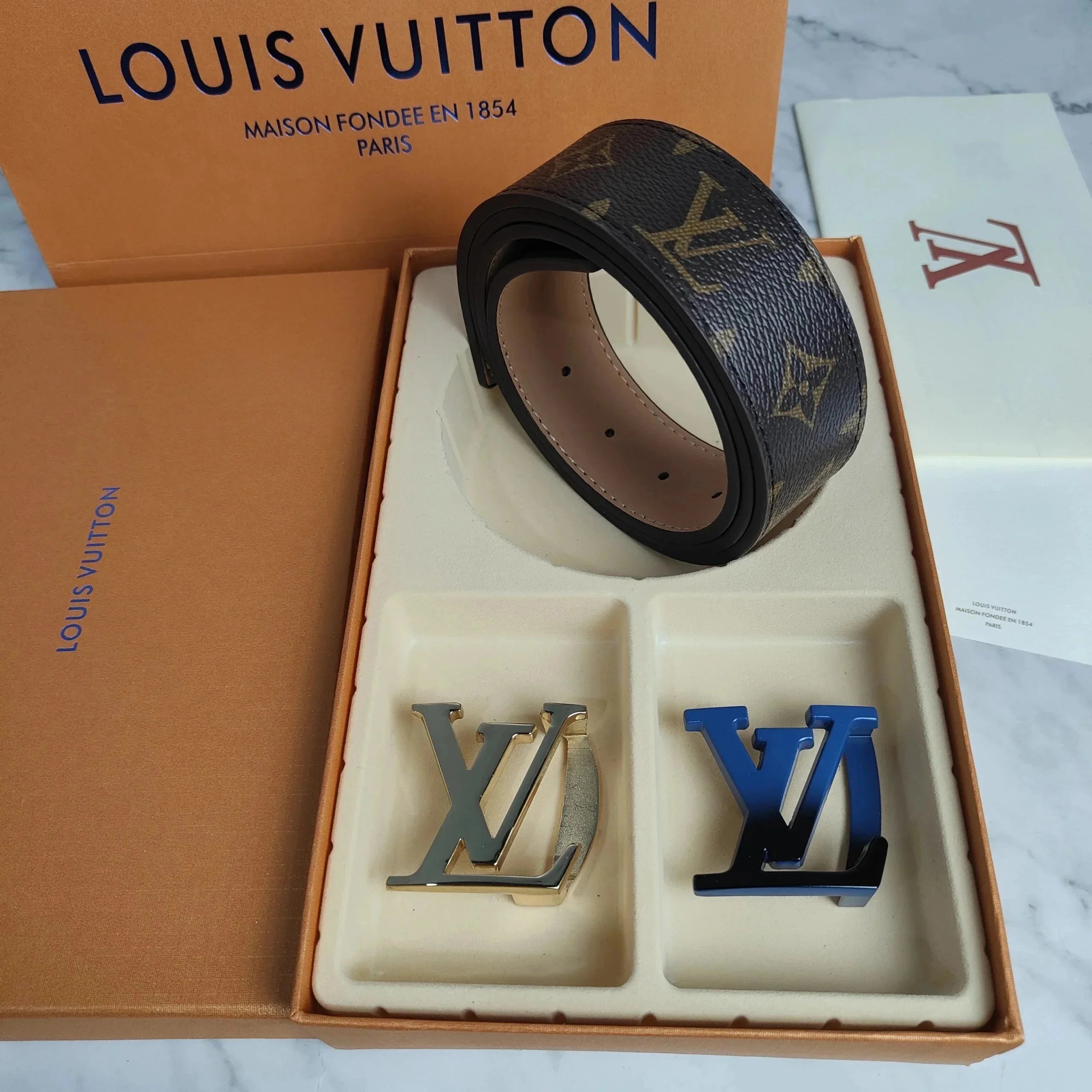 Louis Vuitton Damier Azur Reversible Belt with Interchangeable LV Buckles White/Gray Leather Belt - 3