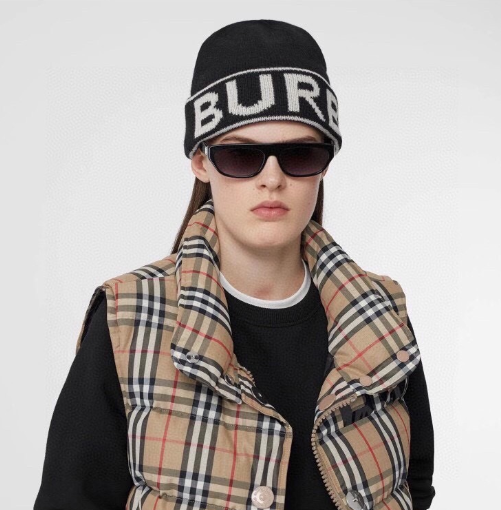 Burberry Logo Knit Beanie Pink Beanie - 5