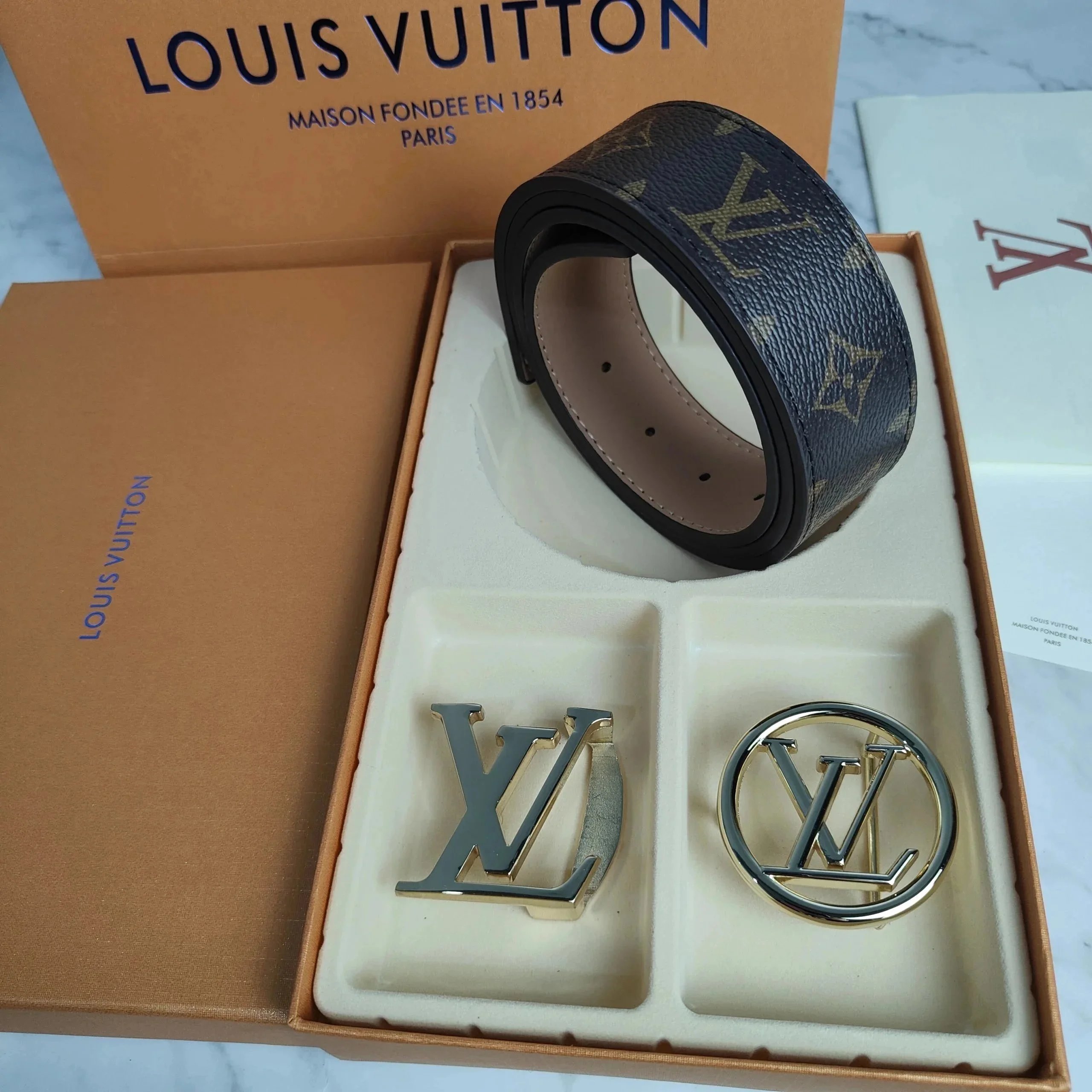 Louis Vuitton Damier Azur Reversible Belt with Interchangeable LV Buckles White/Gray Leather Belt - 11