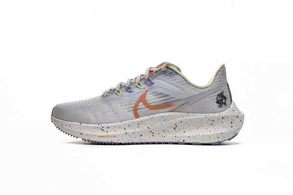 Nike Air Zoom Pegasus 40 x Studio Ghibli Collaboration Light Gray Running Shoes - 1