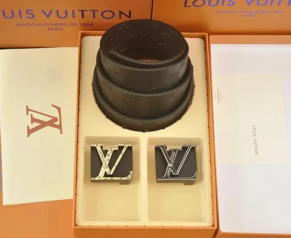 Louis Vuitton Monogram Rubber Belt with LV Buckles Black Accessories - 1