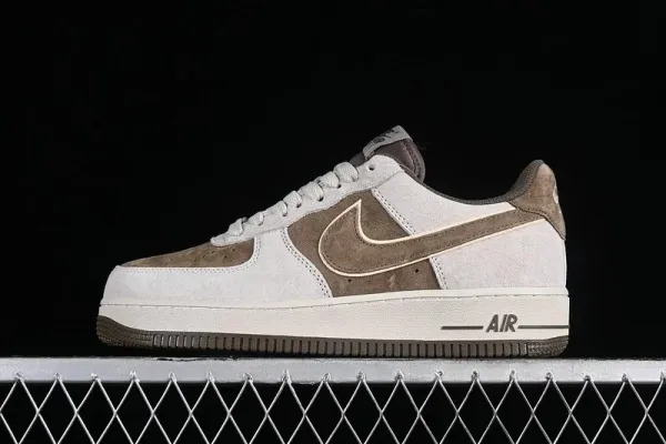 Nike Air Force 1 Low 'Desert' Sneakers - 1