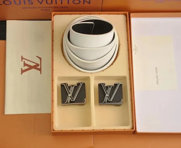 Louis Vuitton Reversible Belt White/Black with LV Buckle Accessories - 1