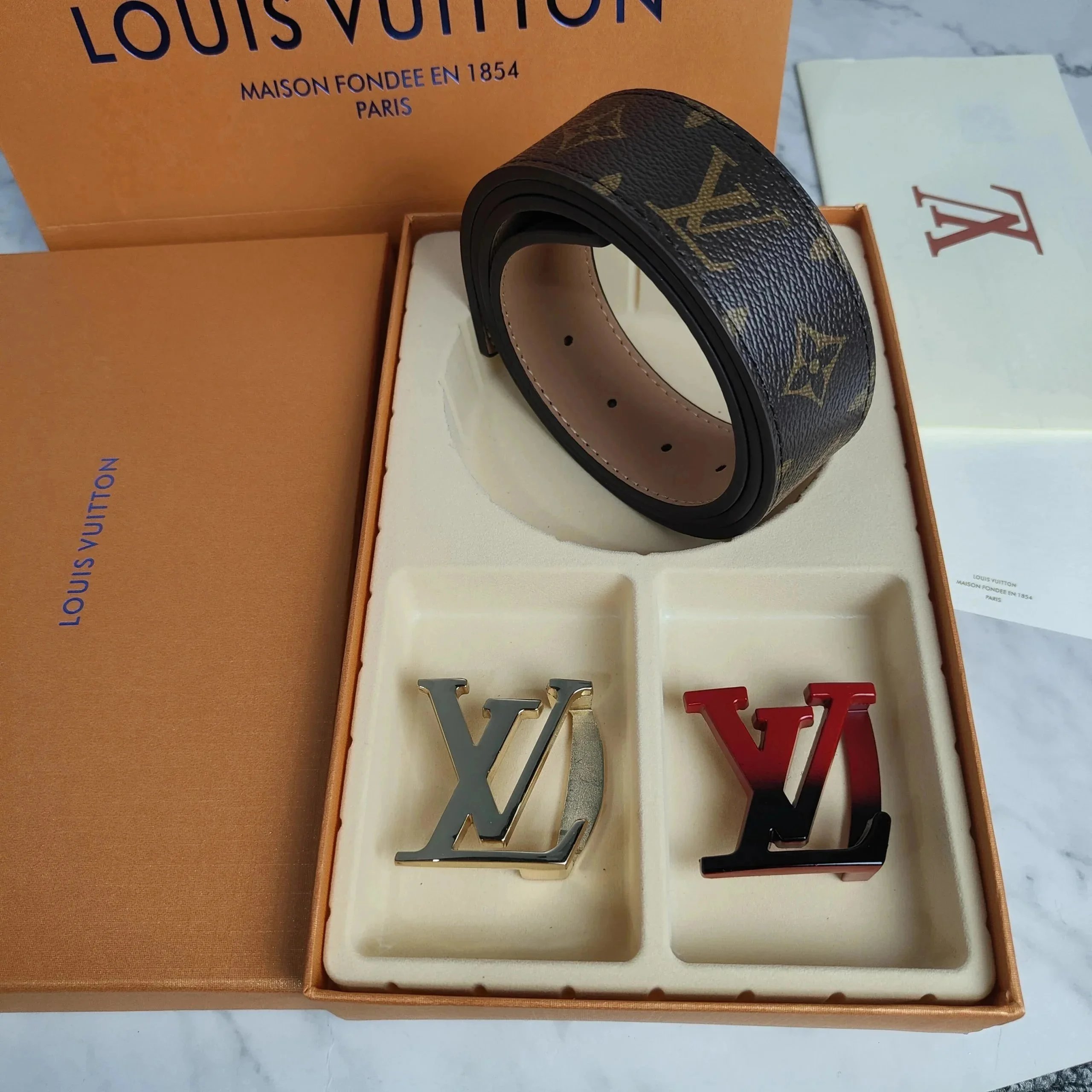 Louis Vuitton Damier Azur Reversible Belt with Interchangeable LV Buckles White/Gray Leather Belt - 5