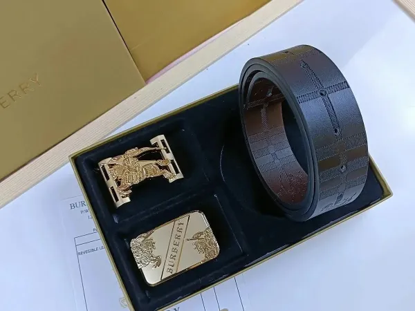 Burberry Reversible Leather Belt with Equestrian Knight Buckle Black/Gold - 9