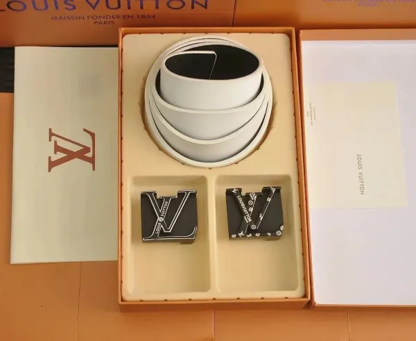 Louis Vuitton Reversible Belt White/Black with LV Buckles Accessories - 1