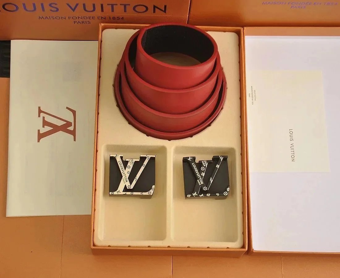 Louis Vuitton LV Twist Belt Set Red and Monogram Coated Canvas Accessories - 1