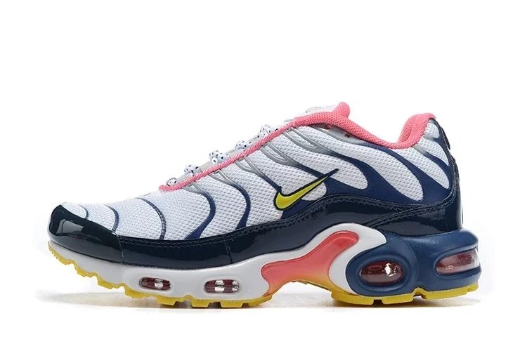 Nike Air Max Plus Black/Red Sneakers - 16