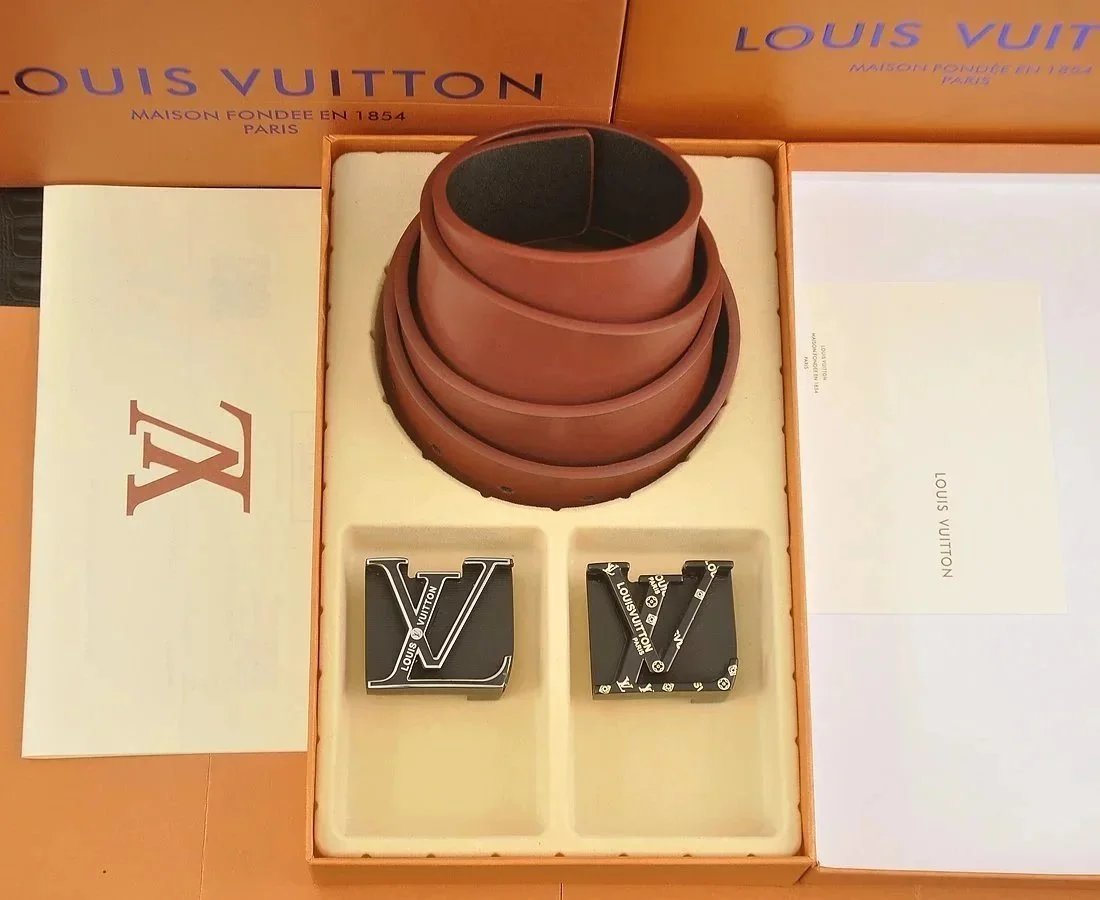Louis Vuitton LV Initiales Belt Brown Leather with Interchangeable Buckles Accessories - 1