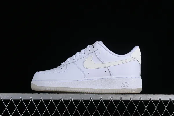 Nike Air Force 1 Low 'Desert' Sneakers - 24