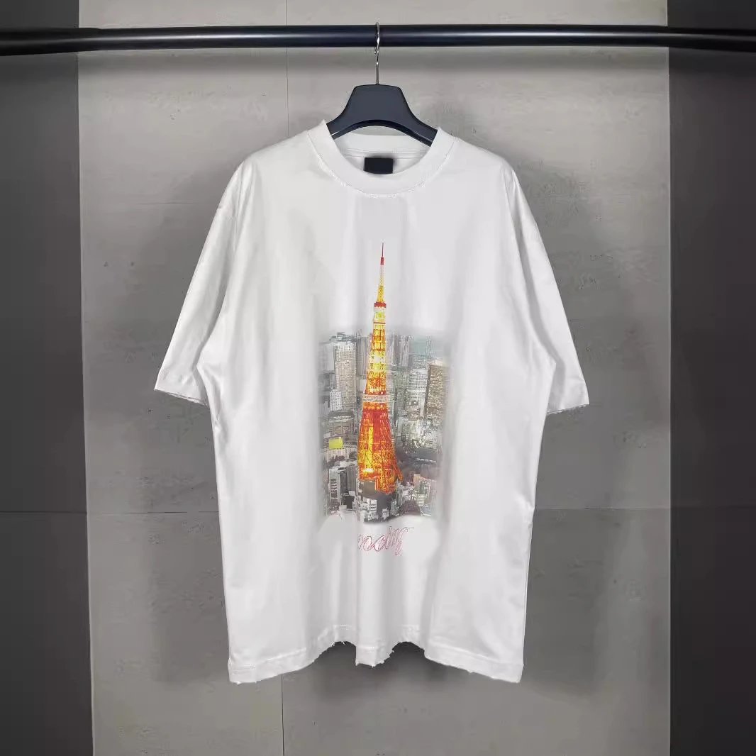 Uniqlo UT Tokyo Tower Cityscape T-Shirt