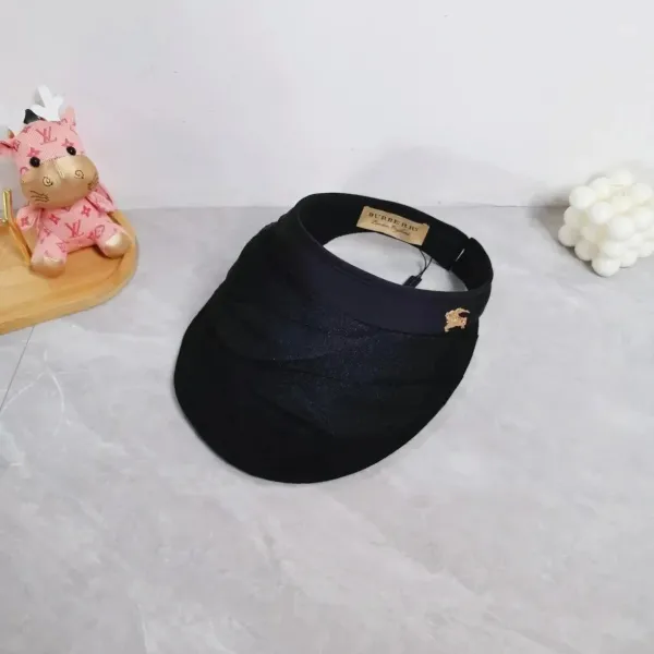 Burberry Vintage Check Bucket Hat Beige Multicolor - 9