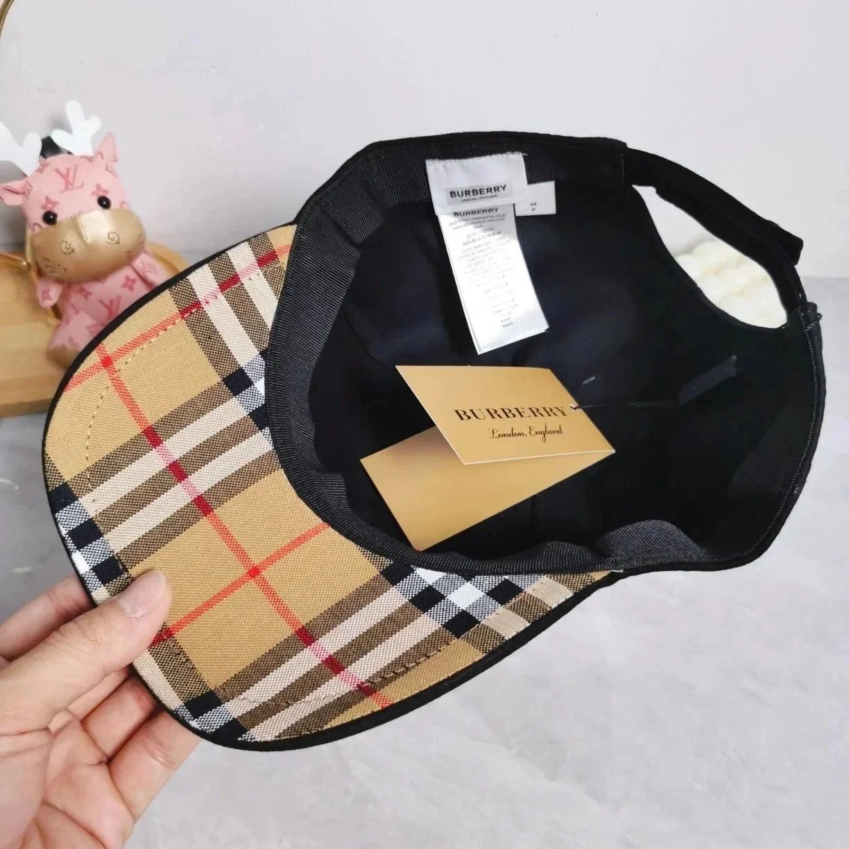 Burberry Logo-Embroidered Black Baseball Cap - 6