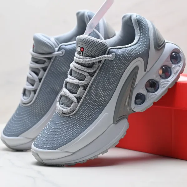 GRA Air Bubble Mesh Gray Running Shoes - 19