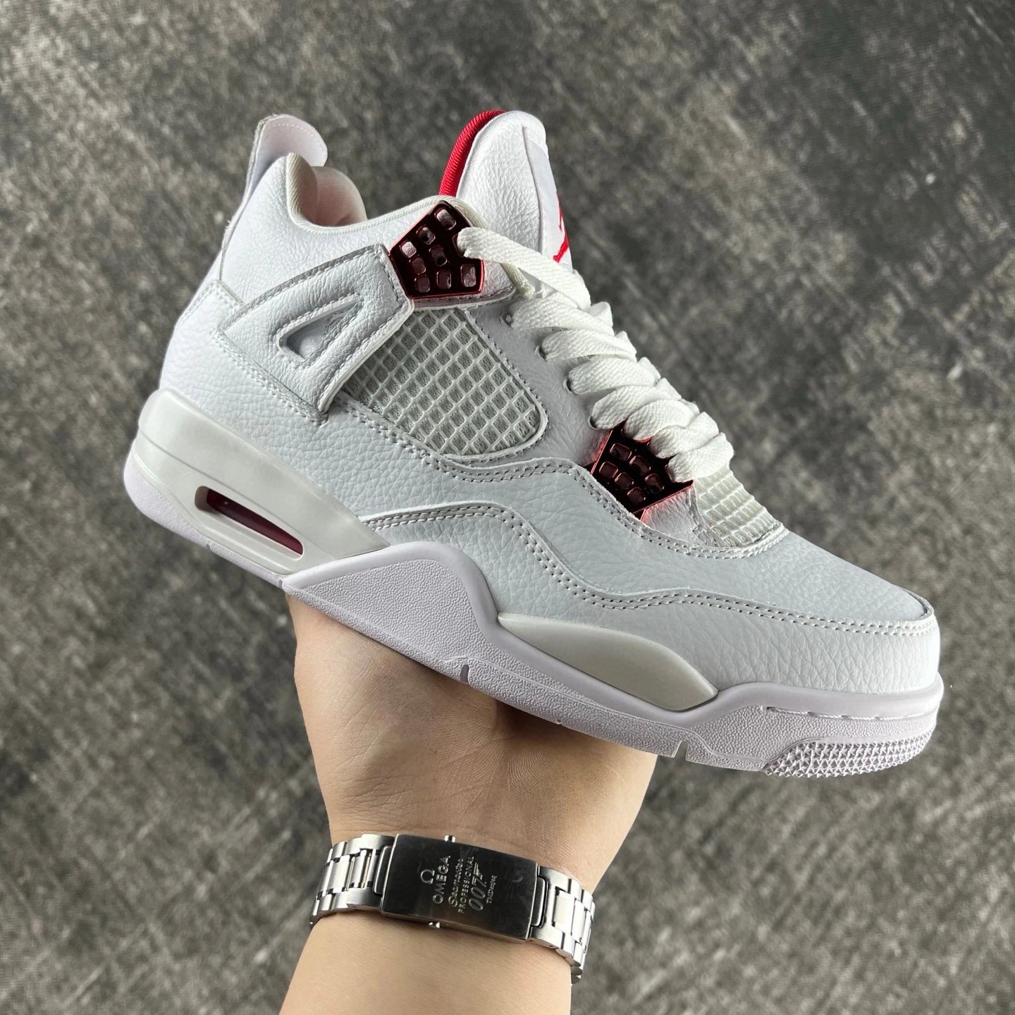 Air Jordan 4 Retro 'Black Cat' Sneakers - 28