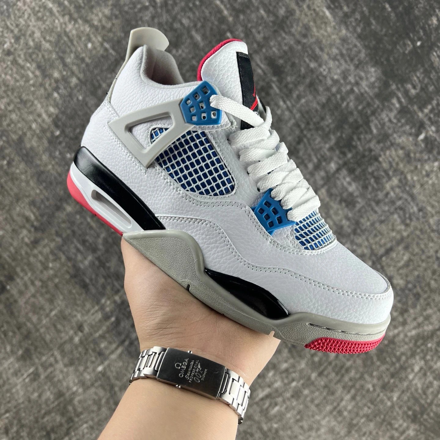 Air Jordan 4 Retro 'Black Cat' Sneakers - 11