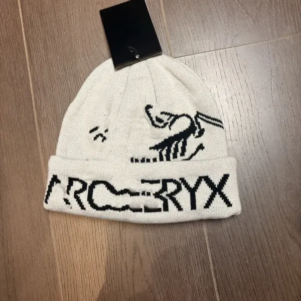 Off-White x Virgil Abloh 'Industrial' Beanie Cream - 5