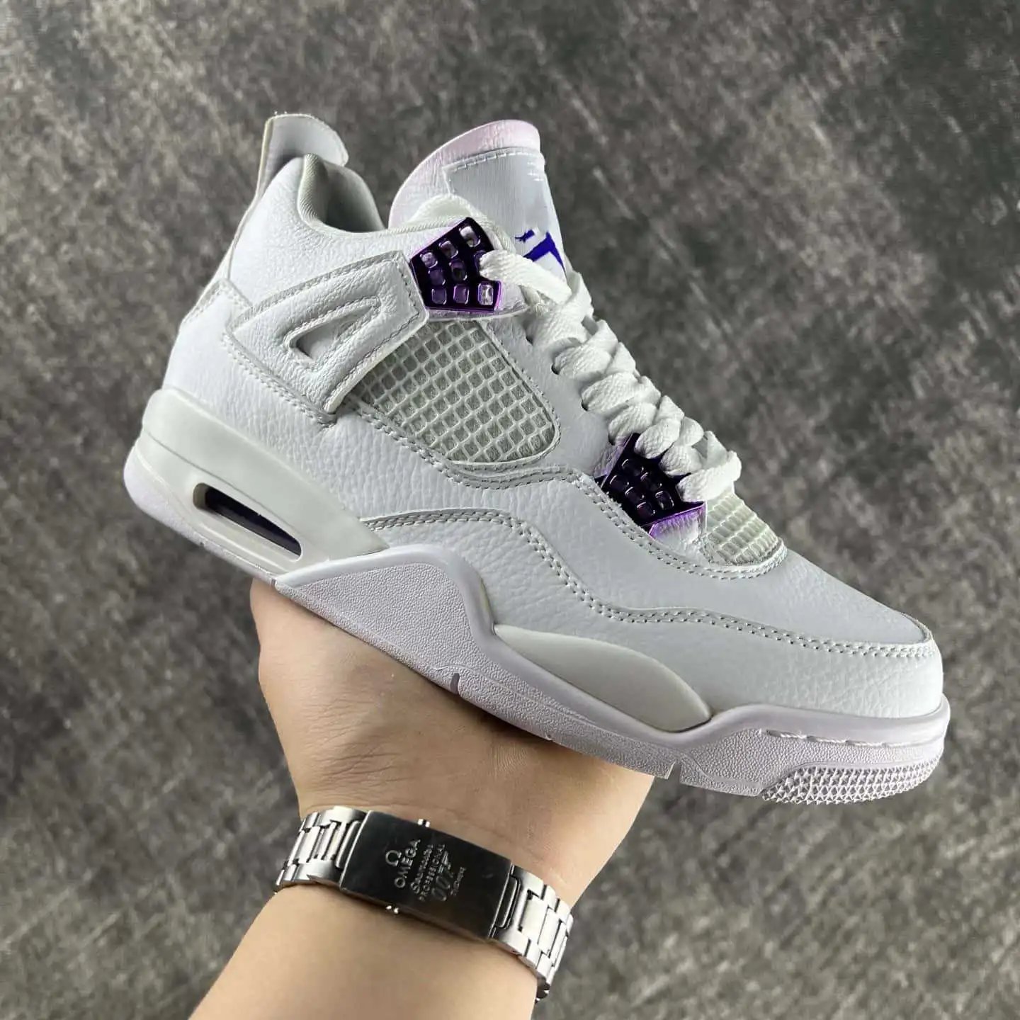 Air Jordan 4 Retro 'Black Cat' Sneakers - 27