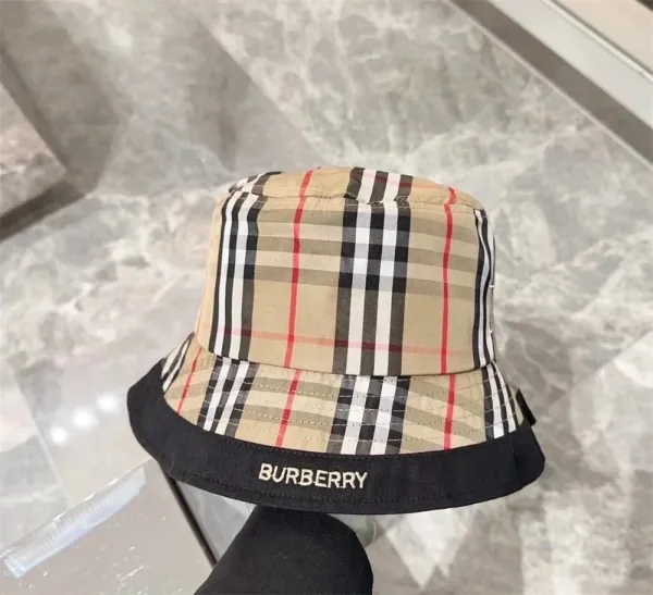 Burberry Vintage Check Bucket Hat Beige Multicolor - 1