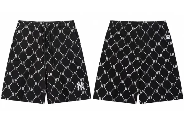 New York Yankees x MLB All-Over Logo Print Shorts Black - 1
