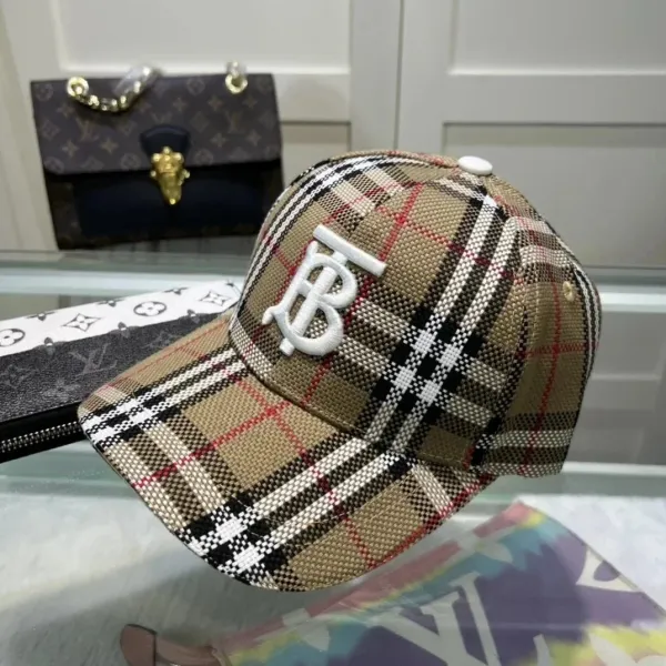 Burberry Vintage Check Bucket Hat Beige Multicolor - 2