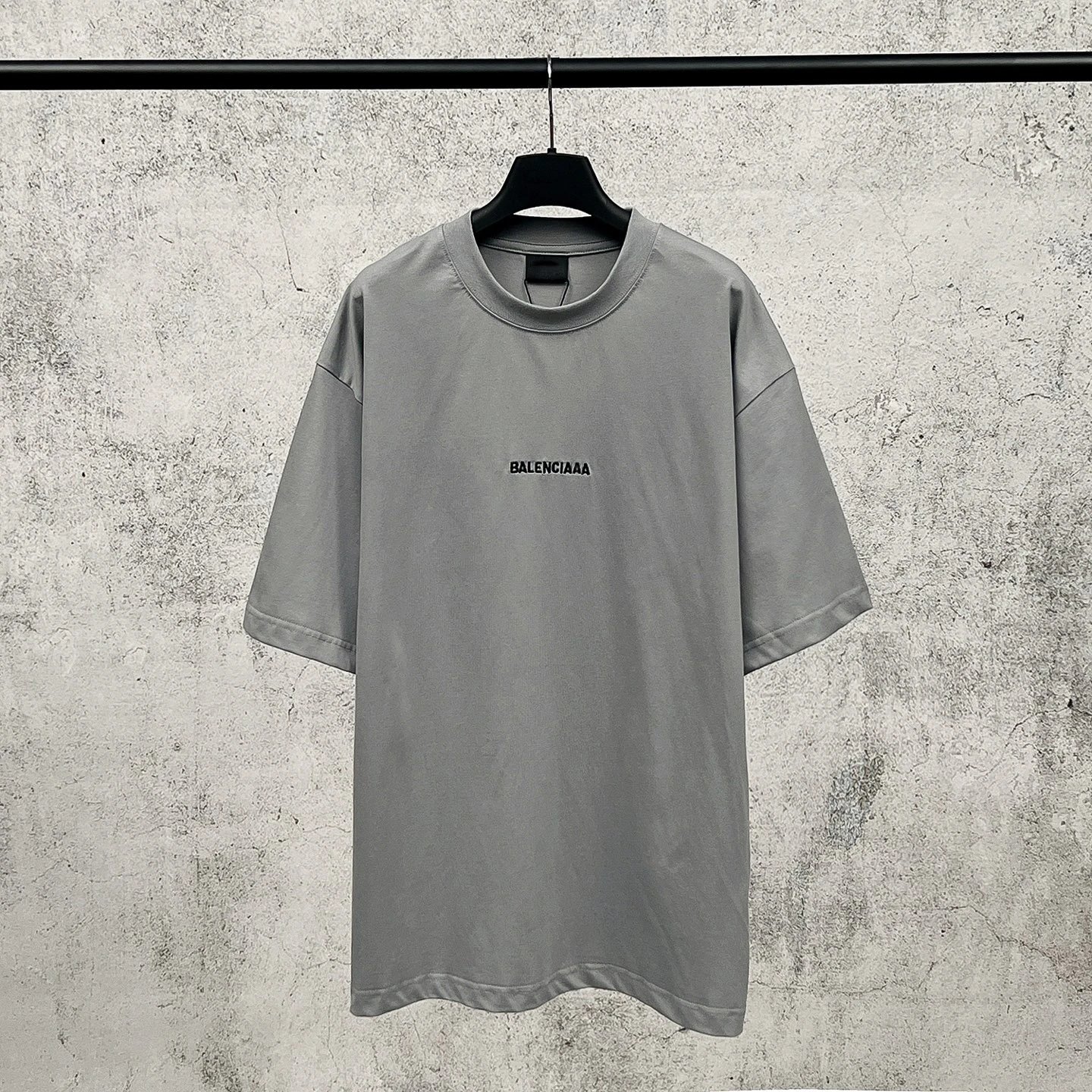 Embroidered Distressed Short Sleeve T-Shirt photo 5