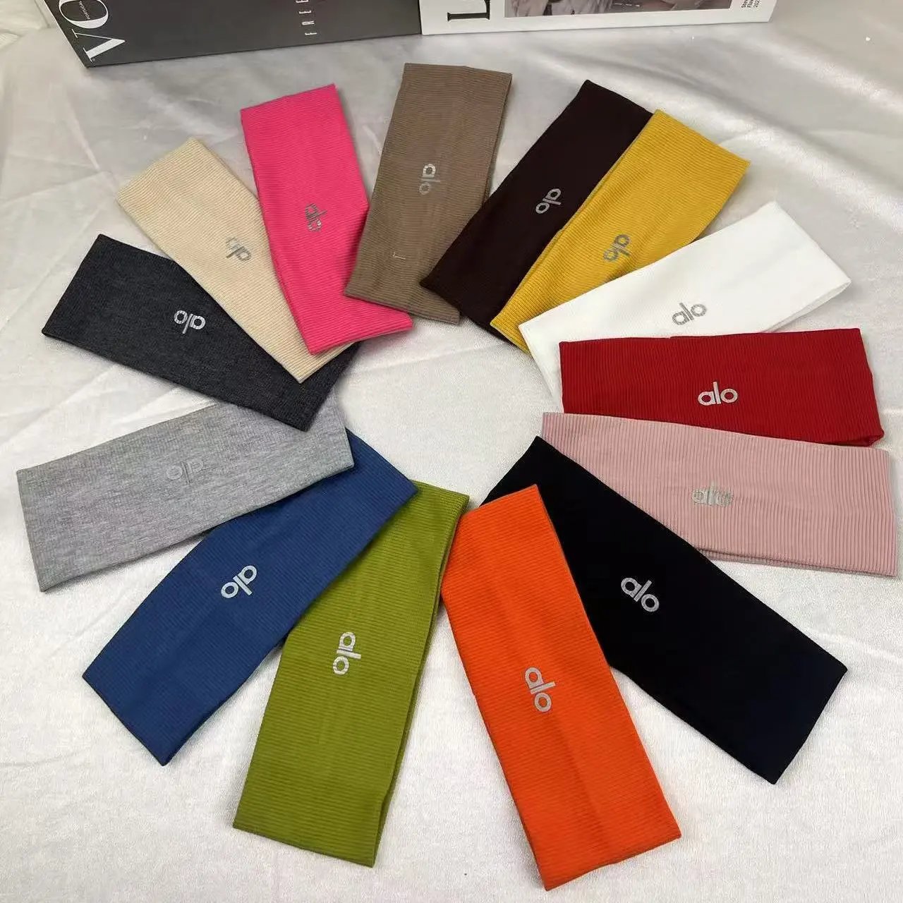 Alo Yoga Ribbed Headbands [16 