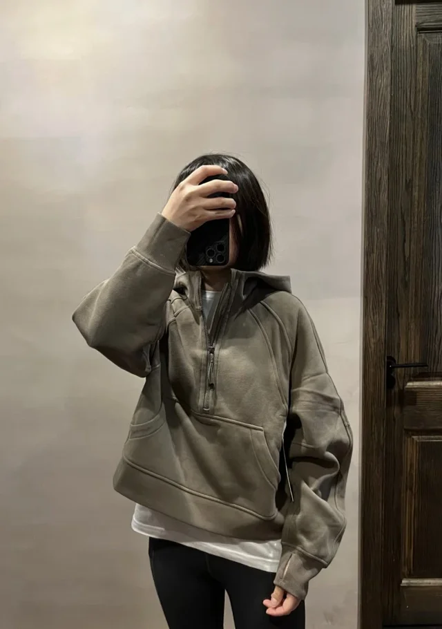 Unbranded Hoodies & Sweatshirts Half-Zip Hooded Sweatshirt with Kangaroo Pocket product detail image 5
