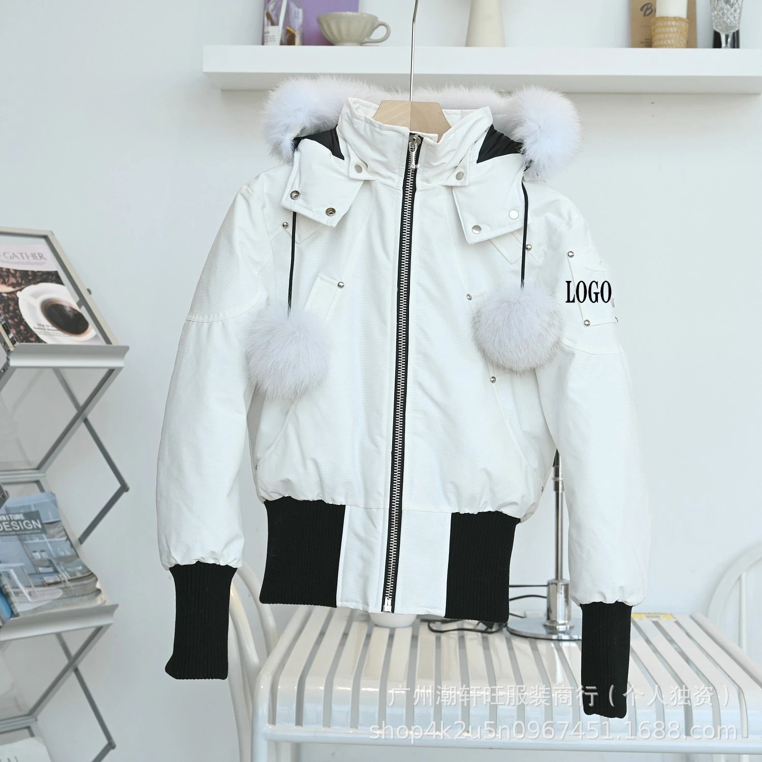 03 Women’s White Style, White Fur with White Ball