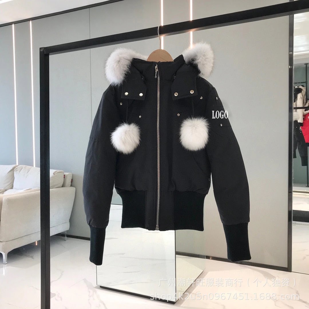 03 Women’s Black with White Fur and White Ball