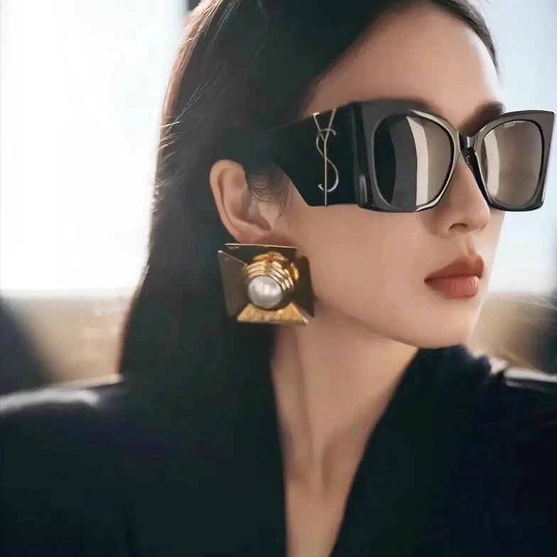 Rose High Quality Large Frame Sun Glasses
