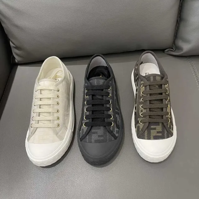 Fendi Sneakers Low-Top FF Monogram Lace-Up product detail image 1