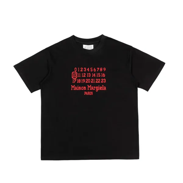 Black 'BLACK' Graphic Print T-Shirt - 50