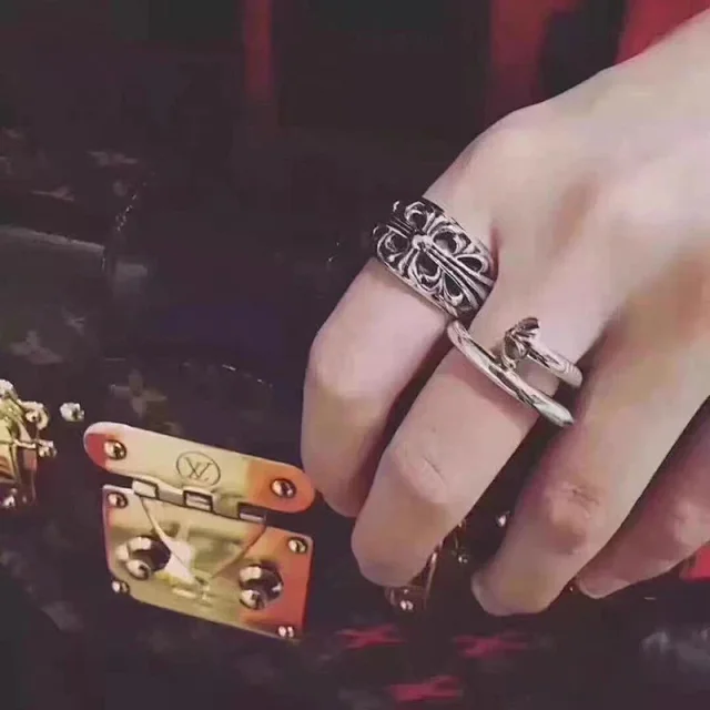 Chrome Hearts Jewelry Engraved Cross Ring product detail image 14